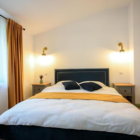 Chalet Bora ビシェウ・デ・ジョス エクステリア 写真