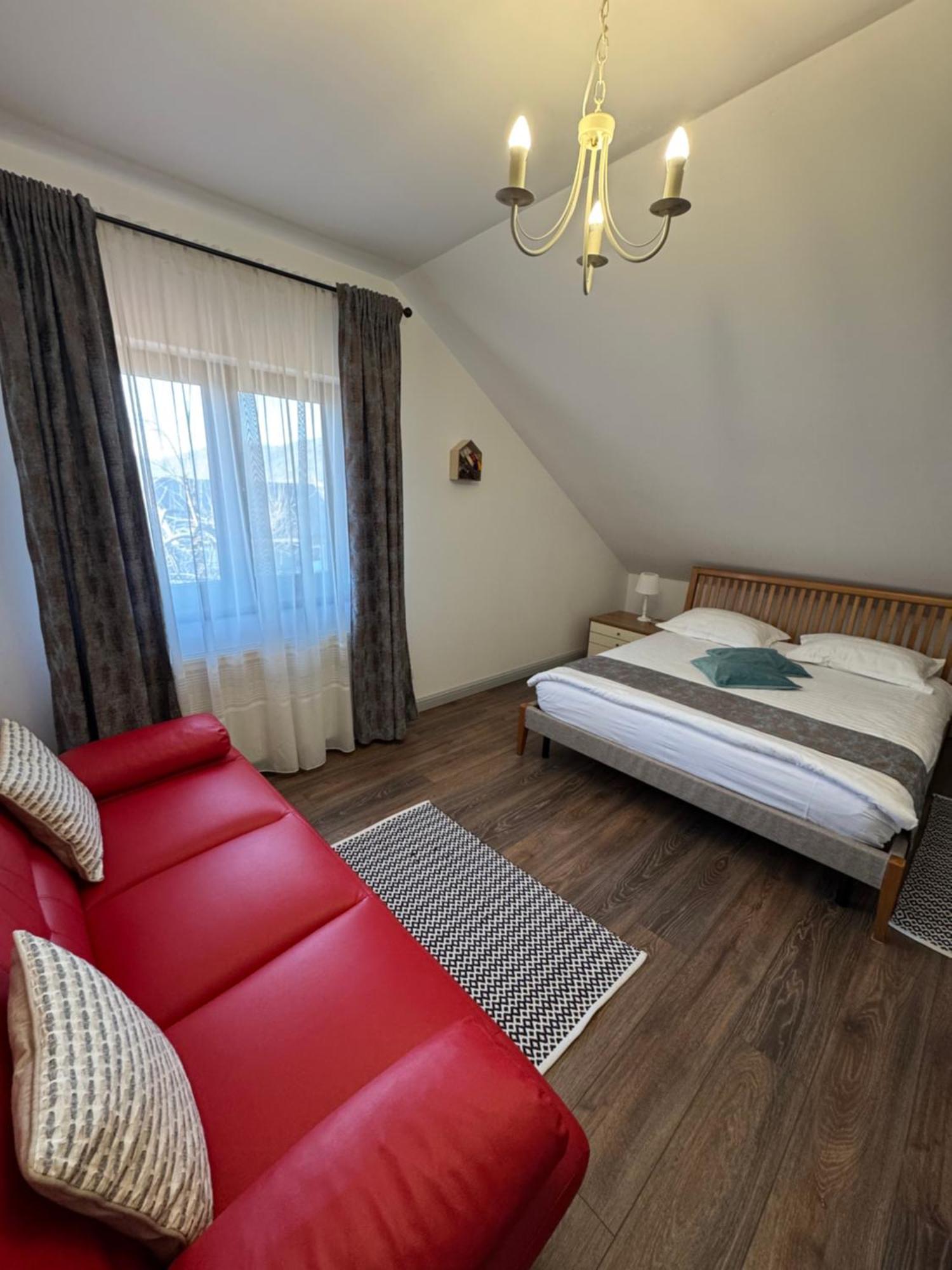 Chalet Bora ビシェウ・デ・ジョス エクステリア 写真